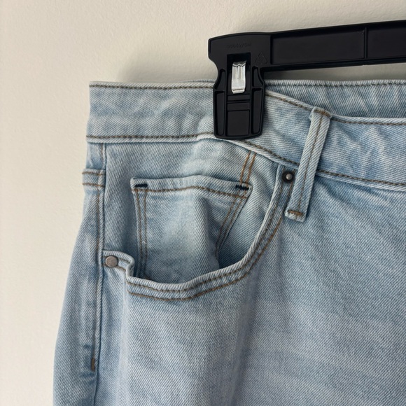 Driftwood Colette Stretch Denim Embroidered Daisy Cropped Straight Leg Jean - Picture 5 of 11